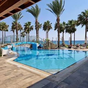 https://simos-magic-hotel-apartments-2.hotelsatayianapa.com